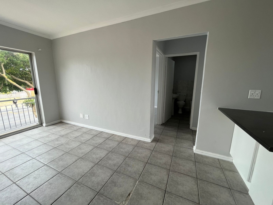 2 Bedroom Property for Sale in Parklands Western Cape